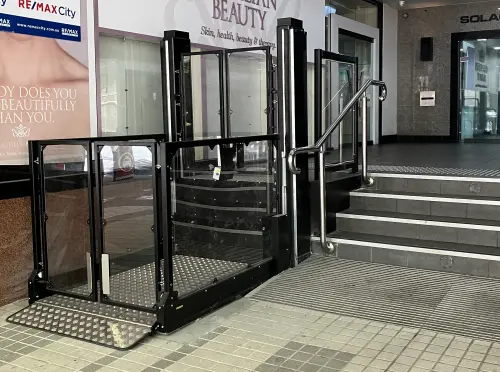 Creek St wheelchair lift